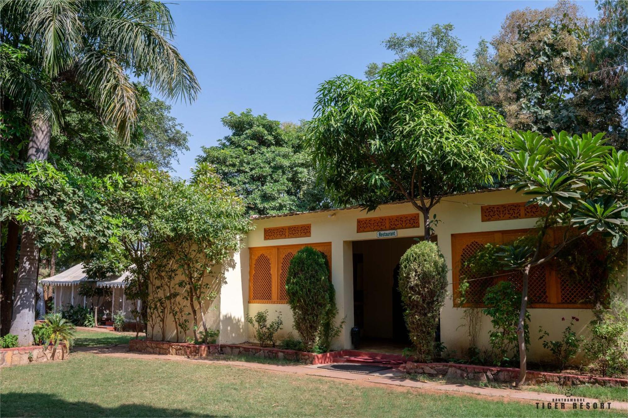 Ranthambore Tiger Resort Sawai Madhopur Exterior foto